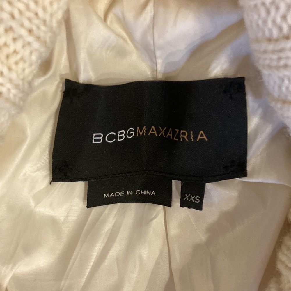 BCBG MaxAzria Snow Jacket; Size XXS - Picture 2 of 9